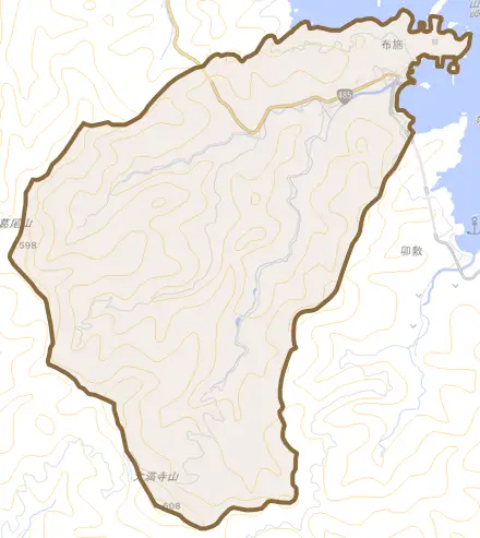 布施とその周辺の地図。町の範囲を重ねている