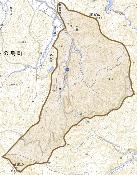 小路とその周辺の地図。町の範囲を重ねている