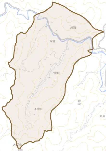 雪田とその周辺の地図。町の範囲を重ねている