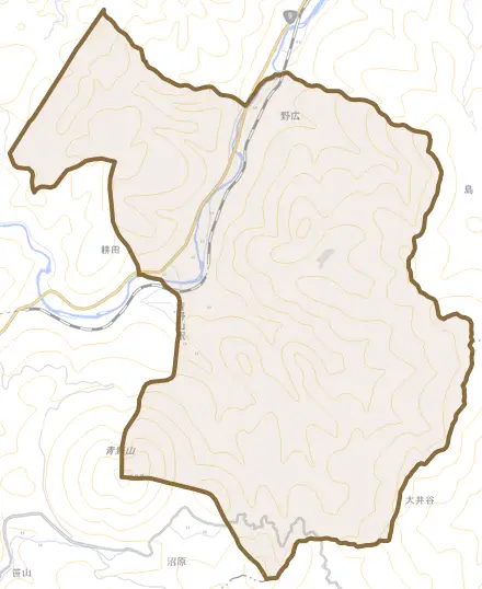 直地とその周辺の地図。町の範囲を重ねている