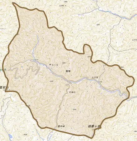 豊稼とその周辺の地図。町の範囲を重ねている