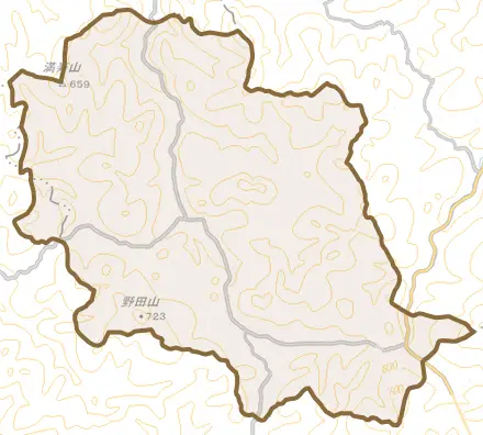 掛合町波多とその周辺の地図。町の範囲を重ねている