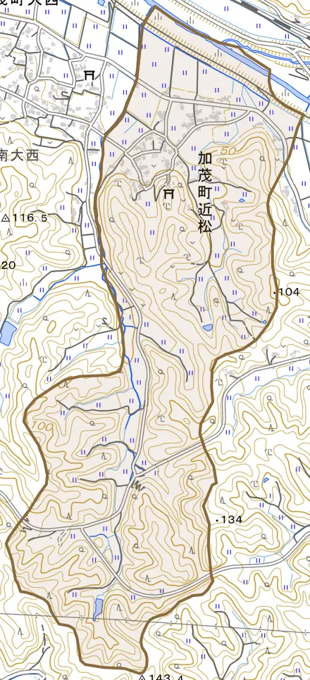 加茂町近松とその周辺の地図。町の範囲を重ねている