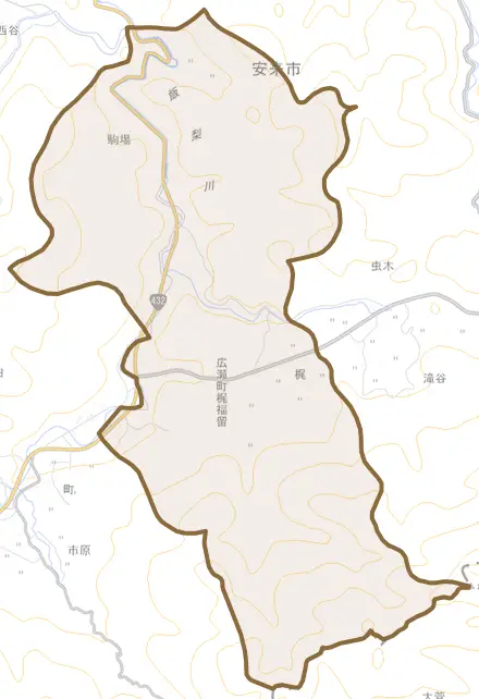 広瀬町梶福留とその周辺の地図。町の範囲を重ねている