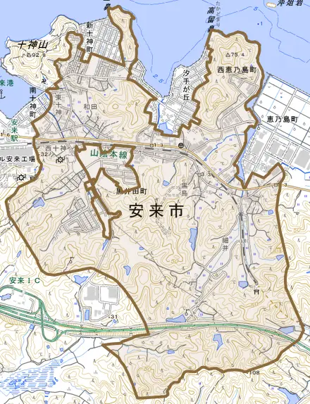 黒井田町とその周辺の地図。町の範囲を重ねている