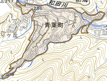 青葉町とその周辺の地図。町の範囲を重ねている