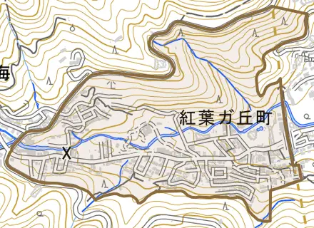 紅葉ガ丘町とその周辺の地図。町の範囲を重ねている