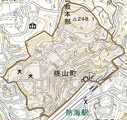 桃山町とその周辺の地図。町の範囲を重ねている