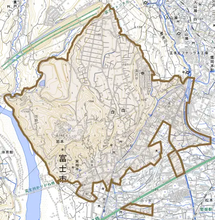 岩本とその周辺の地図。町の範囲を重ねている