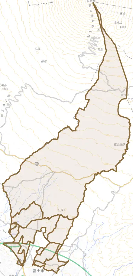 大淵とその周辺の地図。町の範囲を重ねている