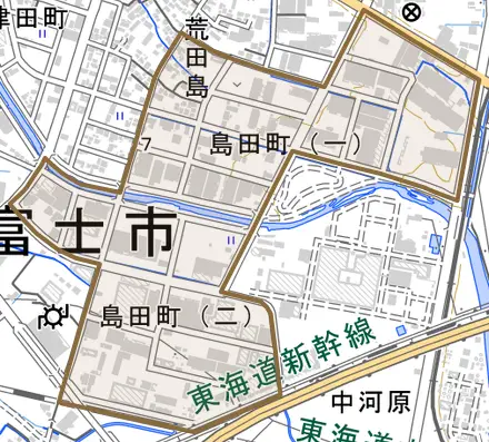 島田町とその周辺の地図。町の範囲を重ねている
