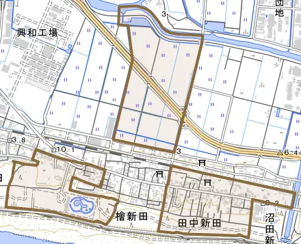 田中新田とその周辺の地図。町の範囲を重ねている