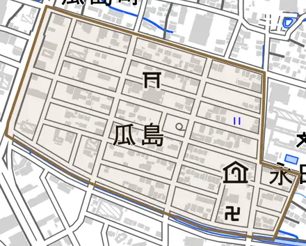 瓜島町とその周辺の地図。町の範囲を重ねている