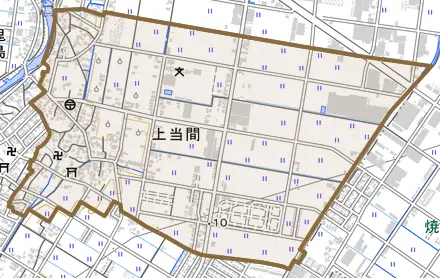 上当間とその周辺の地図。町の範囲を重ねている