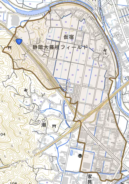 仮宿とその周辺の地図。町の範囲を重ねている