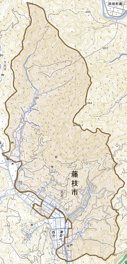 北方とその周辺の地図。町の範囲を重ねている