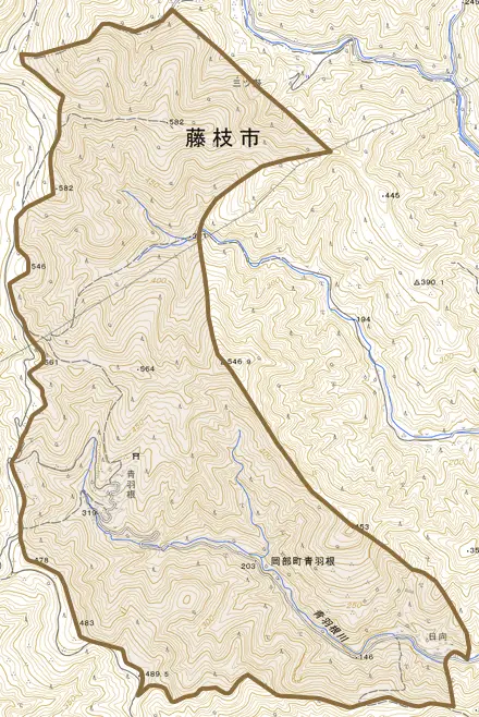 岡部町青羽根とその周辺の地図。町の範囲を重ねている