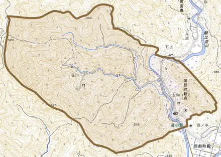 岡部町新舟とその周辺の地図。町の範囲を重ねている