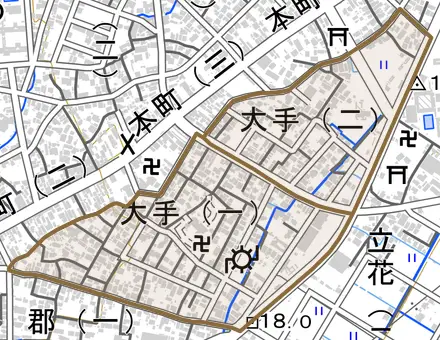 大手とその周辺の地図。町の範囲を重ねている