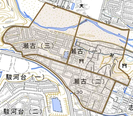 瀬古とその周辺の地図。町の範囲を重ねている