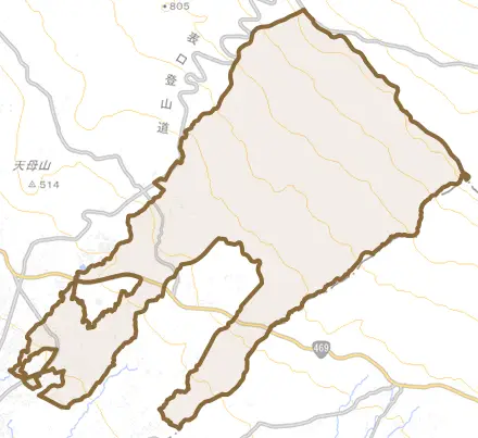 粟倉とその周辺の地図。町の範囲を重ねている