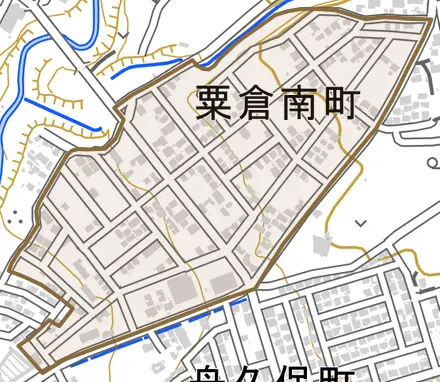 粟倉南町とその周辺の地図。町の範囲を重ねている