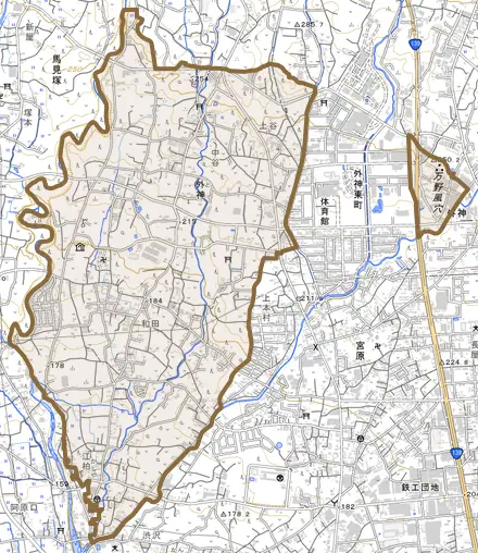 外神とその周辺の地図。町の範囲を重ねている