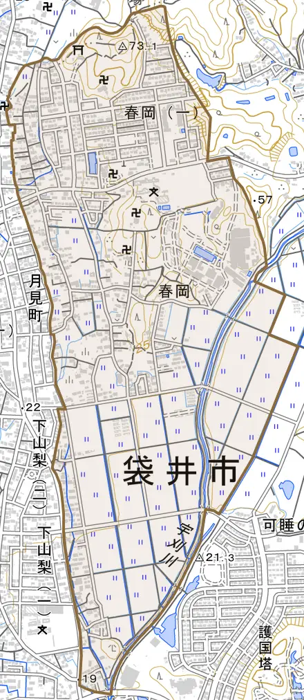 春岡とその周辺の地図。町の範囲を重ねている