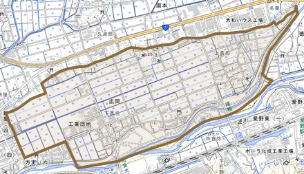 広岡とその周辺の地図。町の範囲を重ねている
