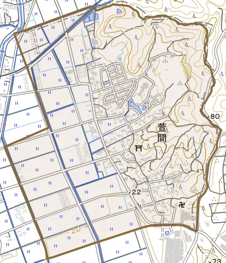 萱間とその周辺の地図。町の範囲を重ねている