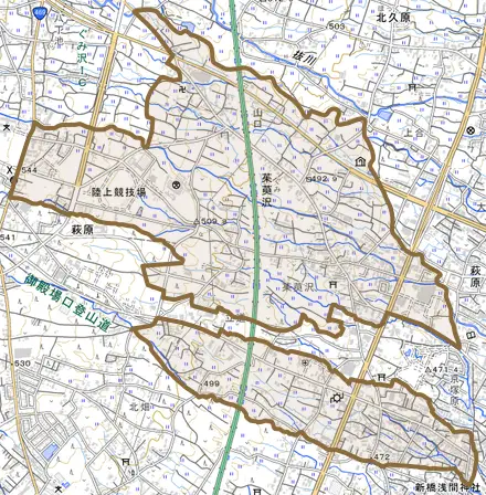 茱萸沢とその周辺の地図。町の範囲を重ねている