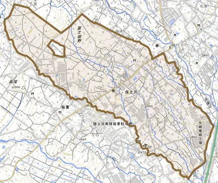保土沢とその周辺の地図。町の範囲を重ねている