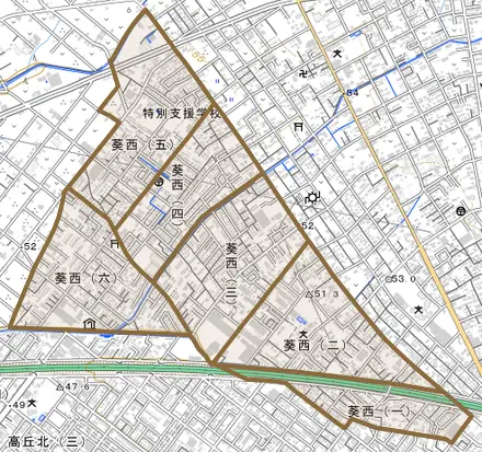 葵西とその周辺の地図。町の範囲を重ねている
