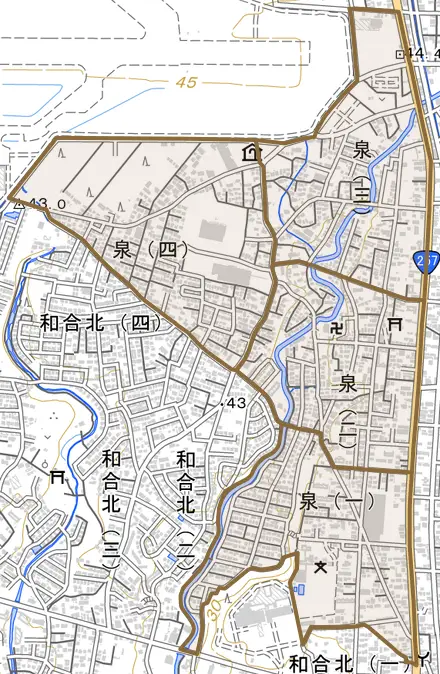 泉とその周辺の地図。町の範囲を重ねている