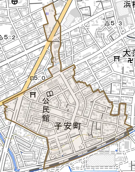 子安町とその周辺の地図。町の範囲を重ねている
