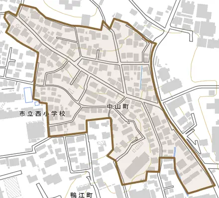 中山町とその周辺の地図。町の範囲を重ねている