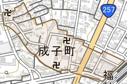 成子町とその周辺の地図。町の範囲を重ねている