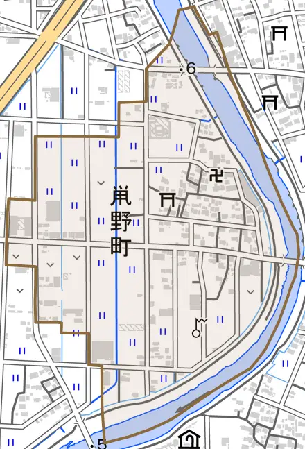 鼡野町とその周辺の地図。町の範囲を重ねている