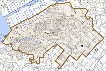 大人見町とその周辺の地図。町の範囲を重ねている
