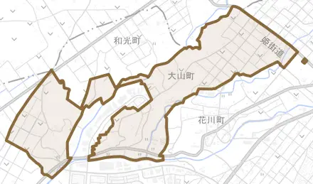 大山町とその周辺の地図。町の範囲を重ねている