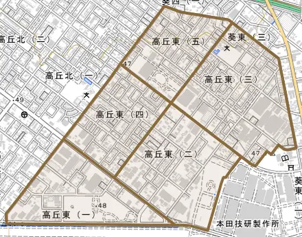 高丘東とその周辺の地図。町の範囲を重ねている