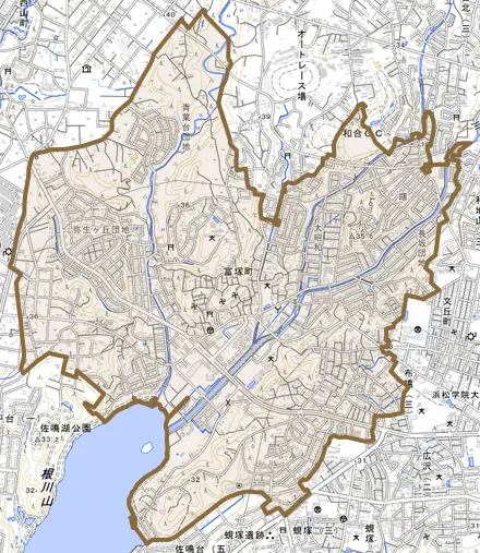 富塚町とその周辺の地図。町の範囲を重ねている