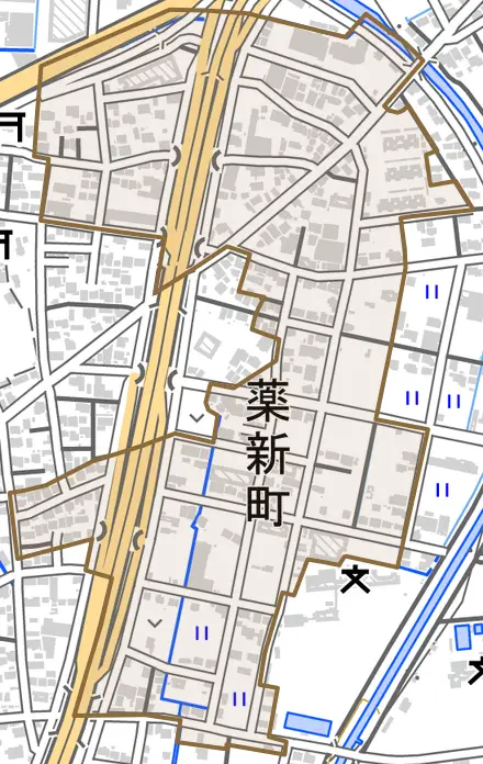 薬新町とその周辺の地図。町の範囲を重ねている