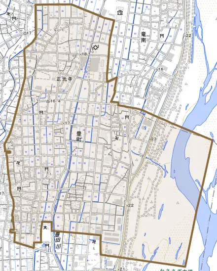 豊町とその周辺の地図。町の範囲を重ねている