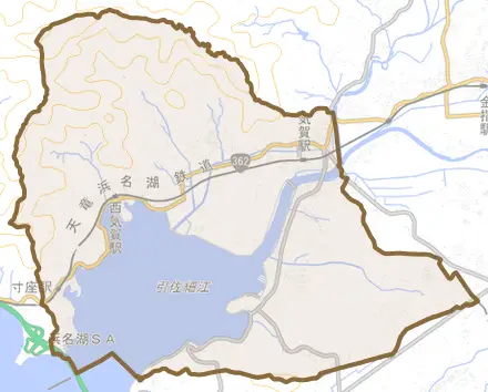 細江町気賀とその周辺の地図。町の範囲を重ねている