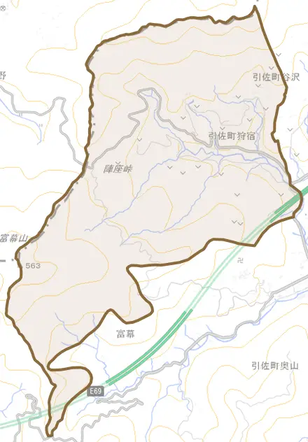 引佐町狩宿とその周辺の地図。町の範囲を重ねている