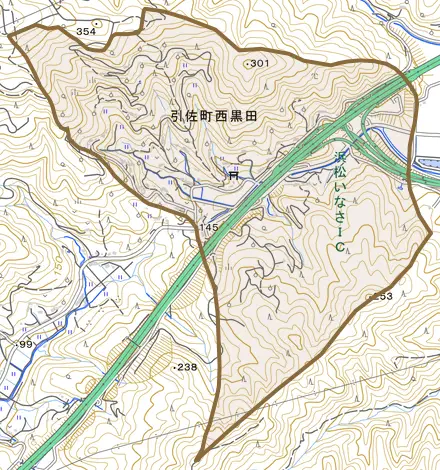 引佐町西黒田とその周辺の地図。町の範囲を重ねている