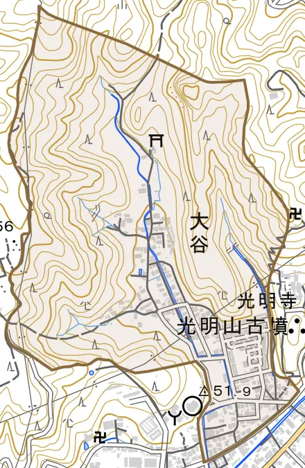 大谷とその周辺の地図。町の範囲を重ねている