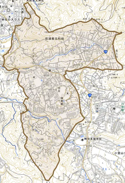 玖須美元和田とその周辺の地図。町の範囲を重ねている