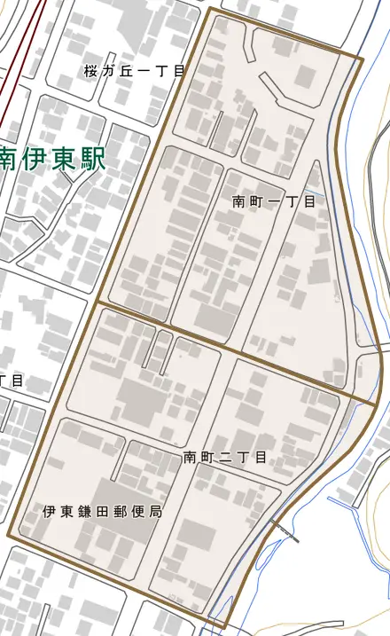 南町とその周辺の地図。町の範囲を重ねている